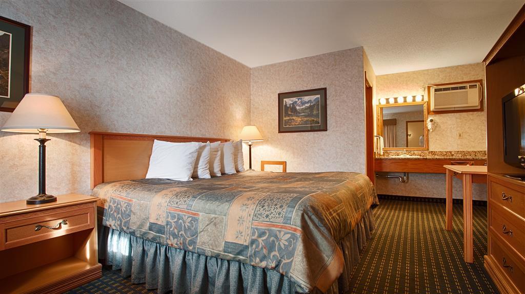 U-Bar Motel Canistota Room photo