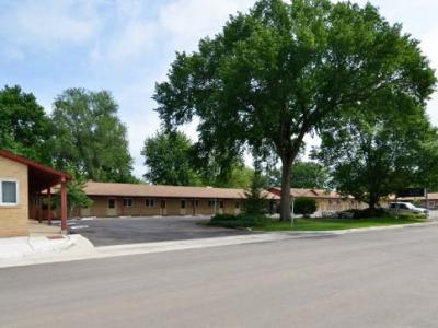 U-Bar Motel Canistota Exterior photo